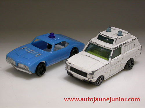 lot deux autos de police
