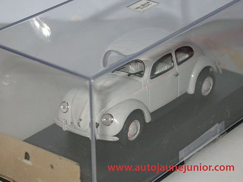 Volkswagen 1200'1949 vitre en deux parties